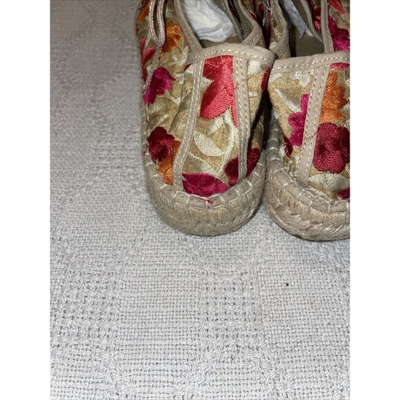 Mauro Leone Women’s Flat Espadrilles Sz 37 U.S. 6 M Tan Red Floral Embroideried - Picture 11 of 12